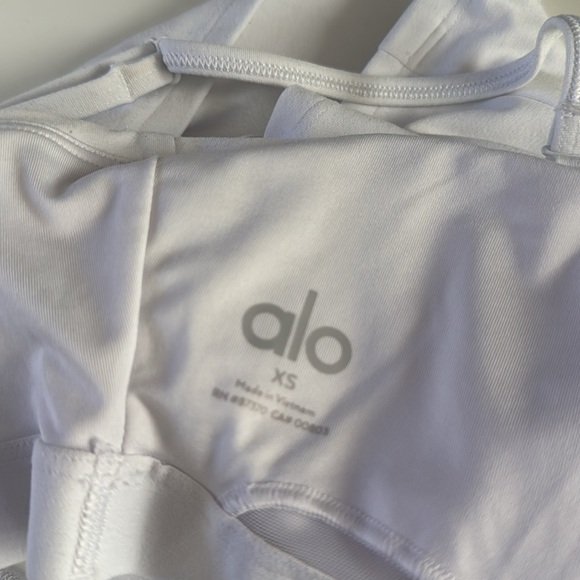 Alo Alosoft Convertible Sunkissed Bandeau Tank Top - Picture 6 of 9